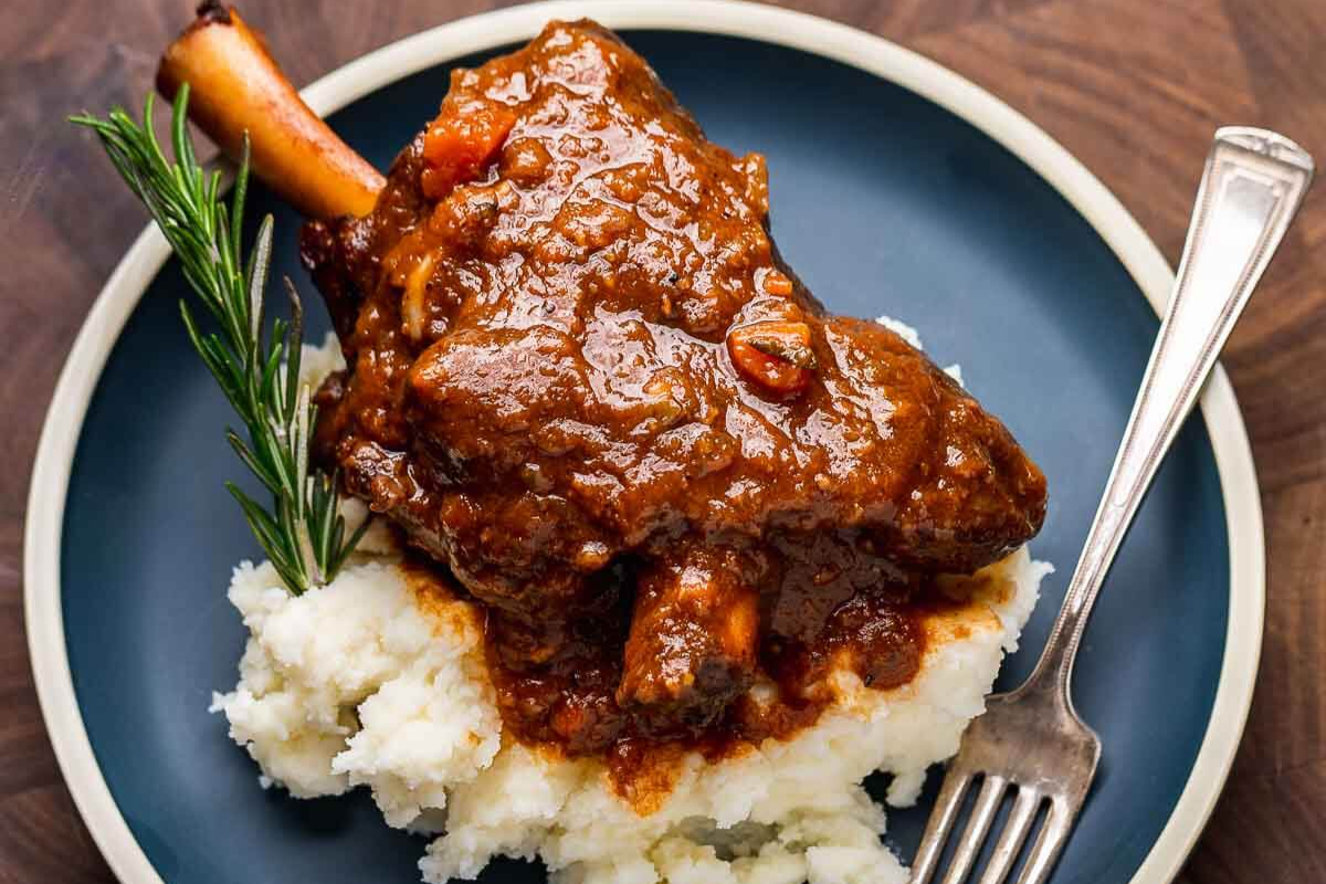Slow Cooked Lamb Shanks in Red Wine Sauce